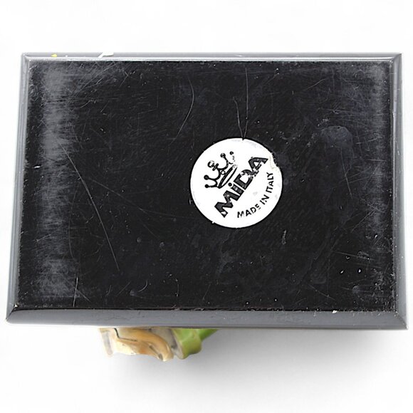 Vintage Mila Italy Clown Figurine In Chest Resin Sculpture With Painted Accents - Picture 7 of 7